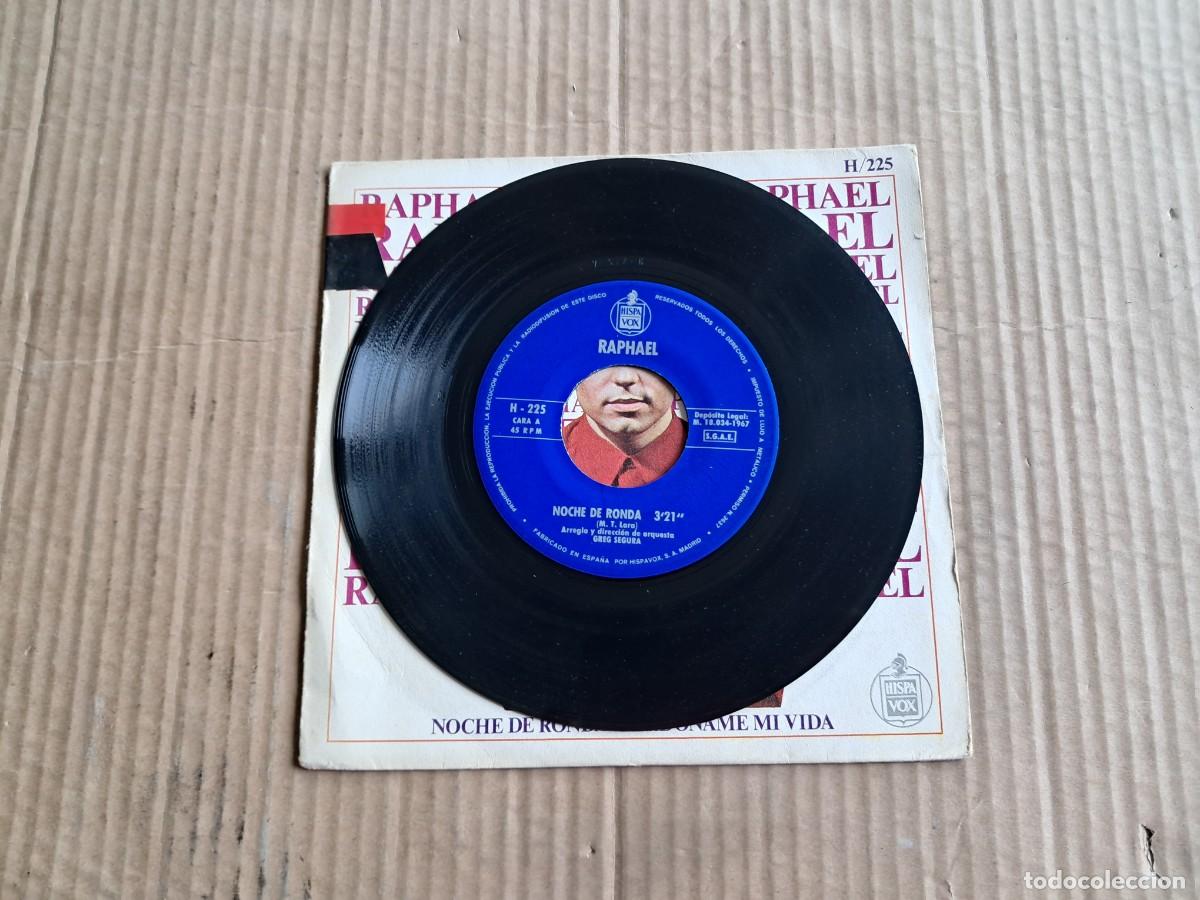 Discos de vinilo: RAPHAEL - NOCHE DE RONDA SINGLE 1967 - Foto 2
