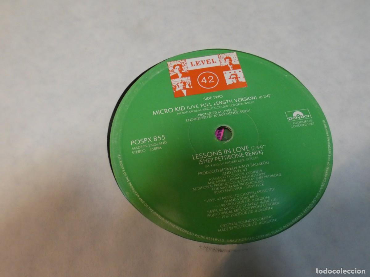 Vinyl-Schallplatten: ARKANSAS1980 CAJJ383 MAXISINGLE OCHENTERO VINILO BASTANTE USO, LEVEL 42 LESSONS IN LOVE