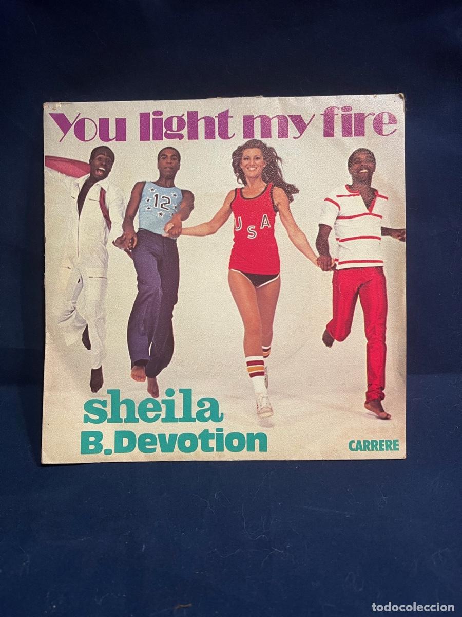 Discos de vinilo: SHEILA B. DEVOTION 45rpm &rdquo;You light my fire&rdquo; - Foto 2