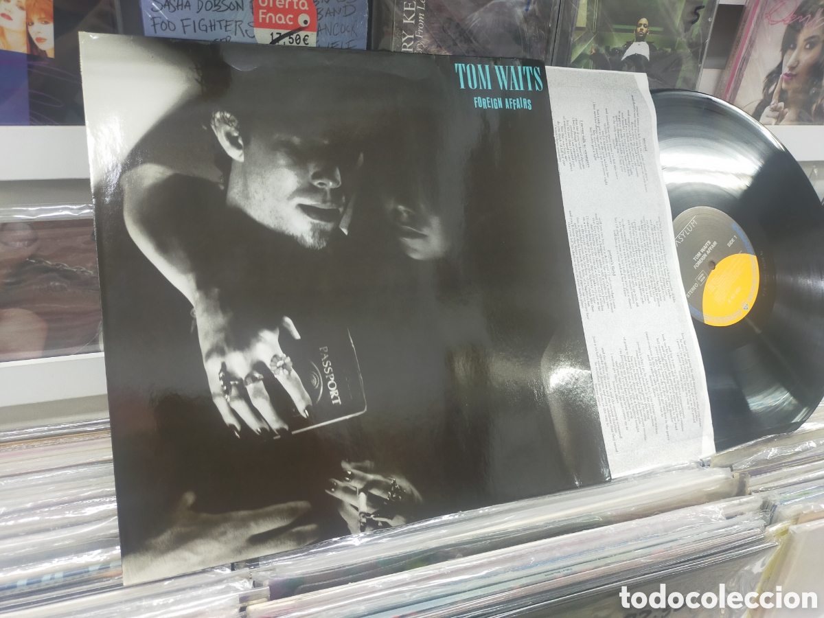 Discos de vinilo: Tom waits lp foreign affairs - Foto 1