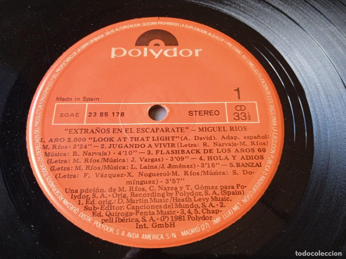 Discos de vinilo: Miguel Rios - Extra&ntilde;os en el Escaparate - Lp original Polydor 1981 - Foto 4