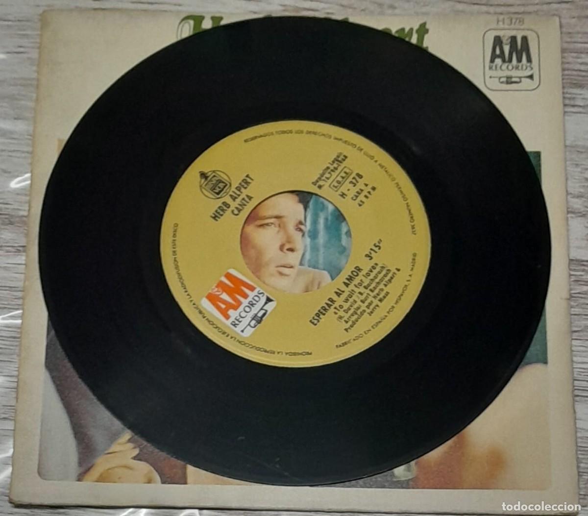 Discos de vinilo: Herb Alpert - canta Esperar al amor / Slick - HISPAVOX 1968 - Foto 4