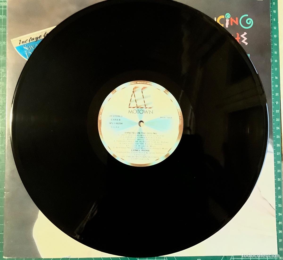 Discos de vinilo: LIONEL RICHIE. DANCING ON THE CEILING 1LP - Foto 3