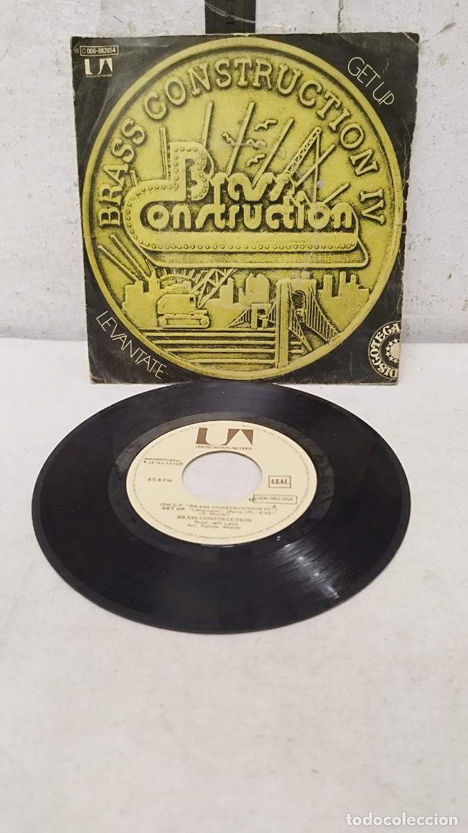 Discos de vinilo: Brass Construction &ndash; Help Yourself / Pick Yourself Up. Single 7&rdquo; - Foto 1