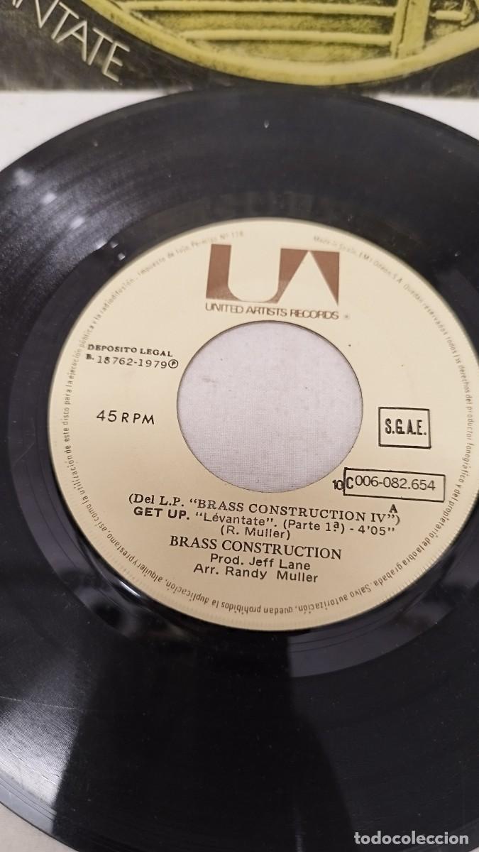 Discos de vinilo: Brass Construction &ndash; Help Yourself / Pick Yourself Up. Single 7&rdquo; - Foto 2