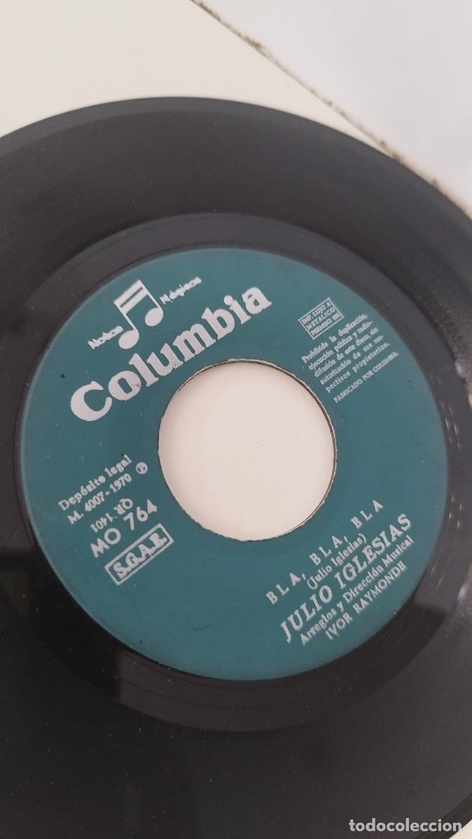 Discos de vinilo: GWENDOLYNE ,JULIO IGLESIAS. Single 7&rdquo; - Foto 6