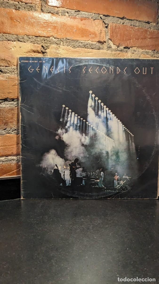 Discos de vinilo: Genesis Seconds out lp Fonogram Espa&ntilde;a 1977 - Foto 1
