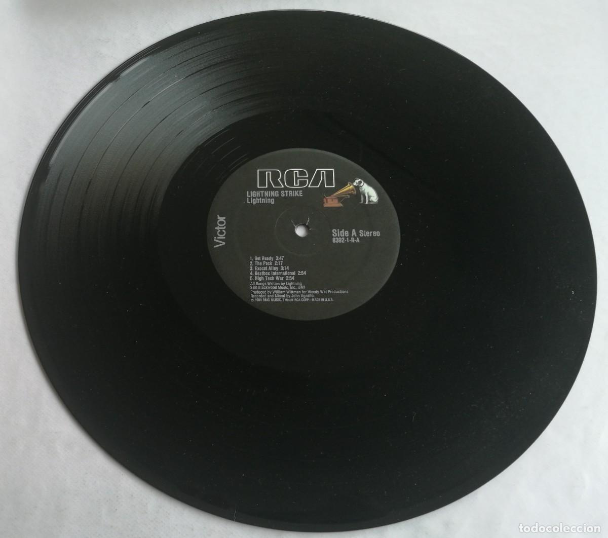 Discos de vinilo: Lightning, Lightning Strike, RCA 8392-1-R-1 - Foto 3