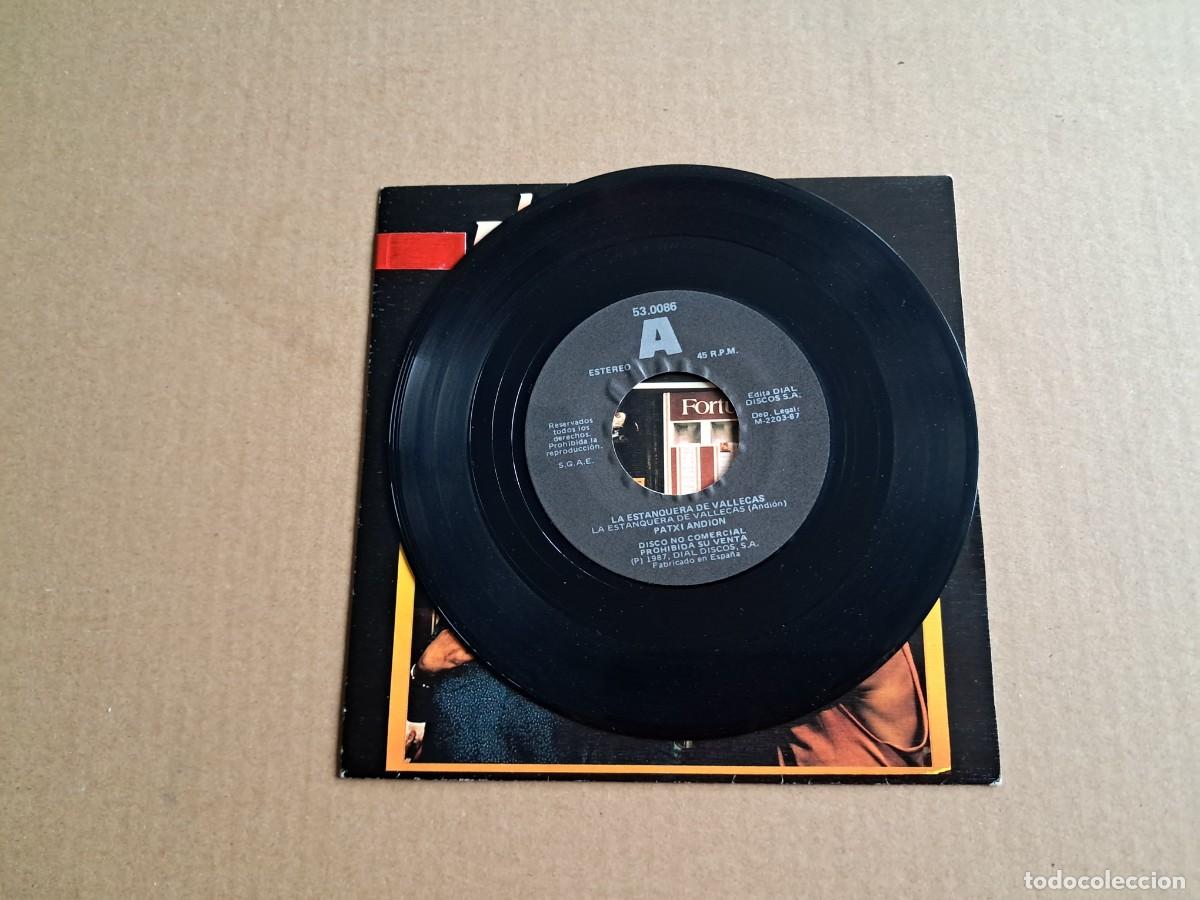 Discos de vinilo: BANDA SONORA - LA ESTANQUERA DE VALLECAS SINGLE 1987 - Foto 2
