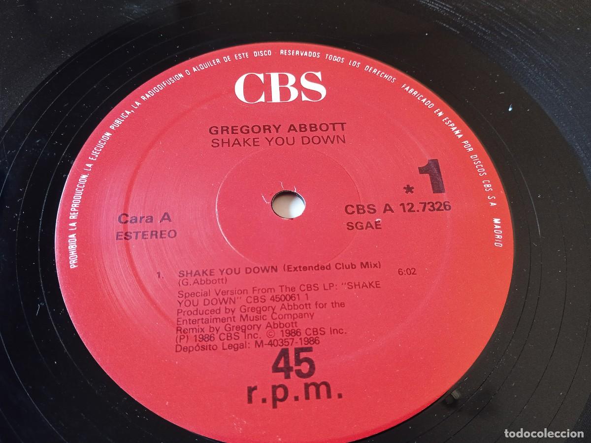 Discos de vinilo: Gregory Abbott - Shake you down 2 temas + Wait until tomorrow - Maxisingle original CBS 1986 - Foto 4