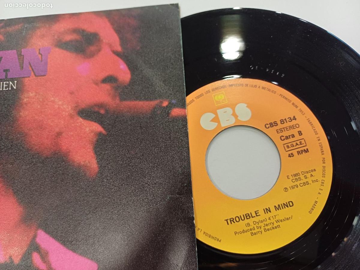 Discos de vinilo: BOB DYLAN/TENDRAS QUE SERVIR A ALGUIEN/SINGLE. - Foto 2