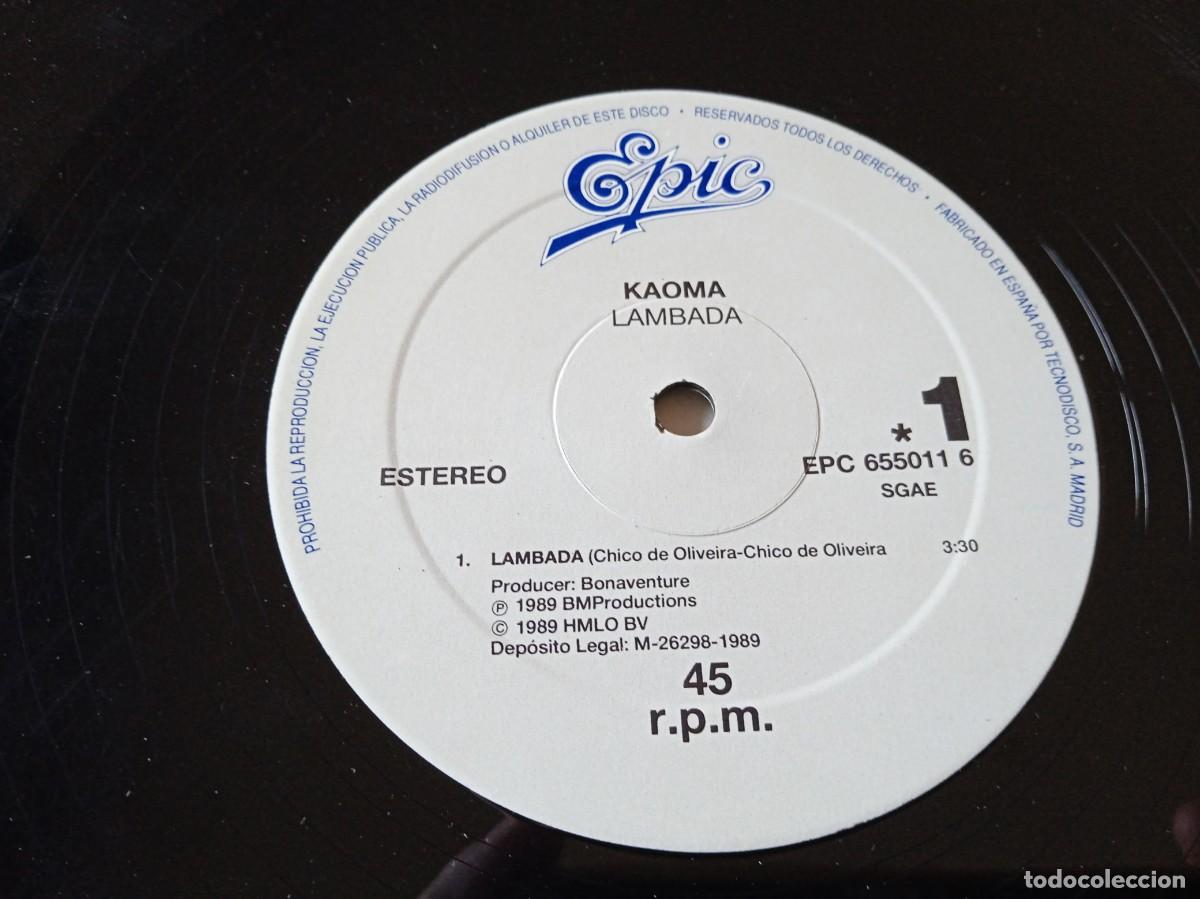 Discos de vinilo: Kaoma - Lambada 2 versiones - Maxisingle original EPIC 1989 - Foto 4