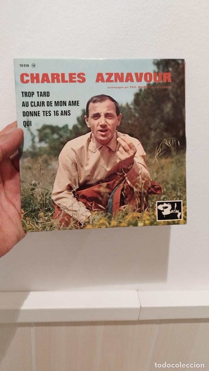 Discos de vinilo: Charles Aznavour &ndash; Trop Tard. Single 7&rdquo; - Foto 1