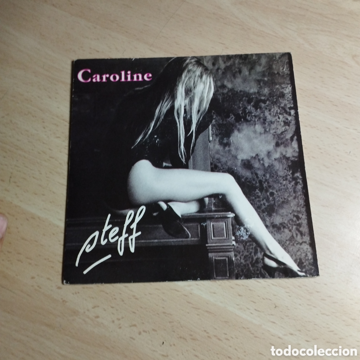 Disques de vinyle: Single 7&rdquo; Steff 1990 Caroline + Bonjour la Chaleur.