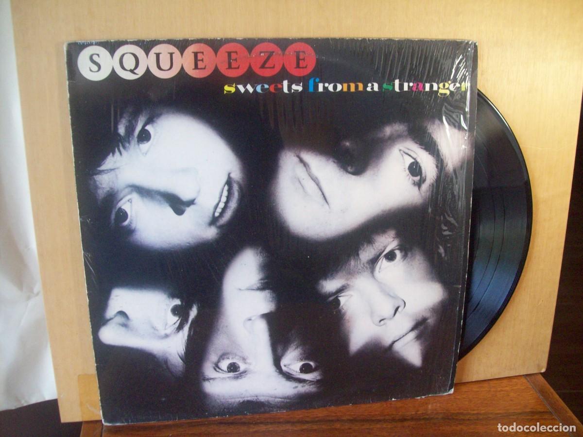 Discos de vinilo: SQUEEZE - SWEETS FROM A STRANGER - LP - Foto 1