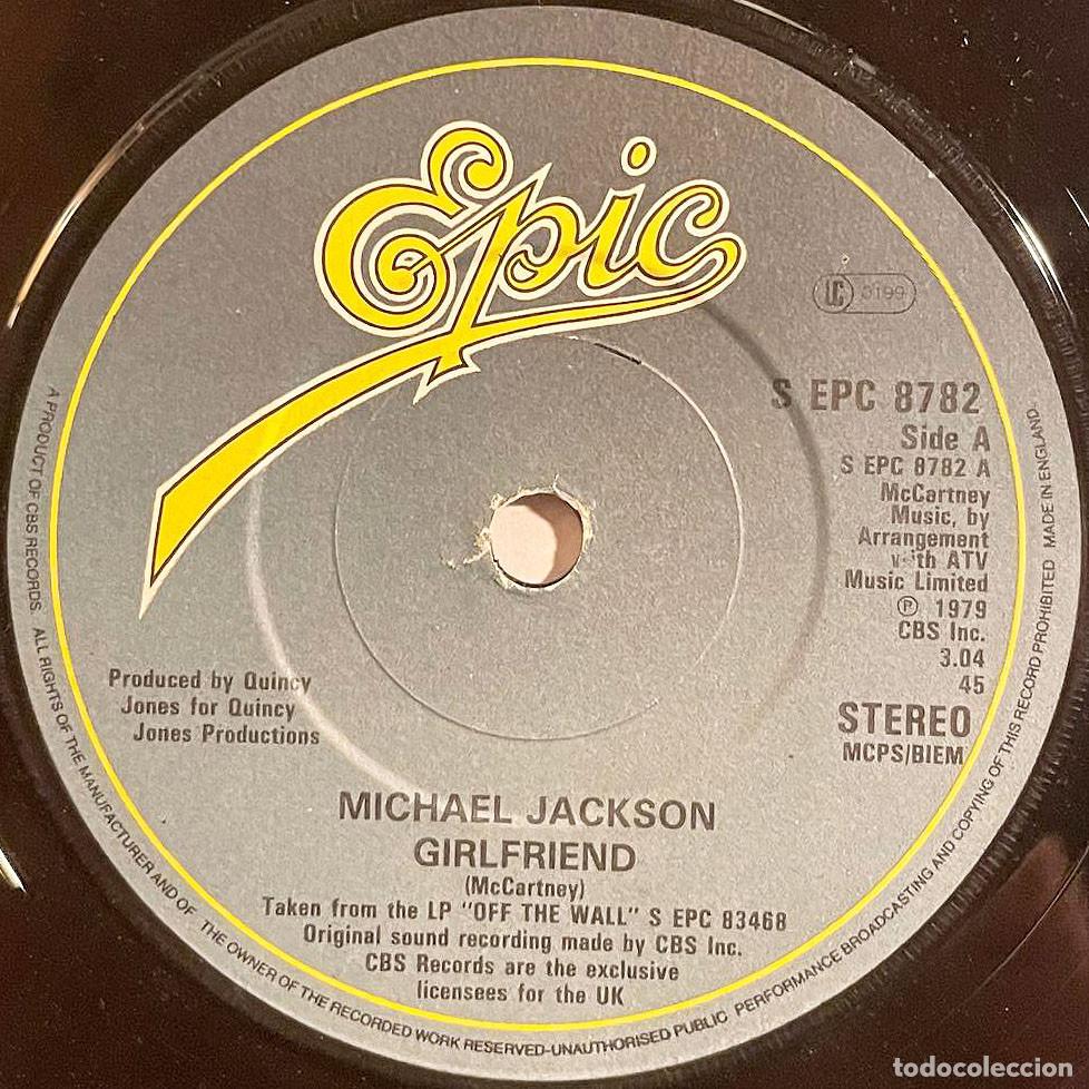 Discos de vinilo: MICHAEL JACKSON / GIRLFRIEND / Single 1979 / Epic UK - Foto 2