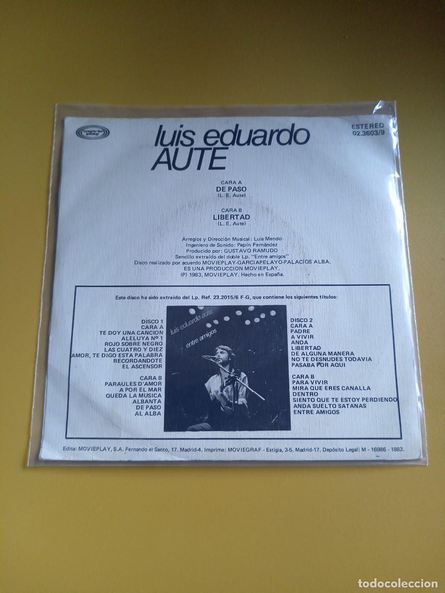 Discos de vinilo: Luis Eduardo Aute - De paso / Libertad 1983 - Foto 2