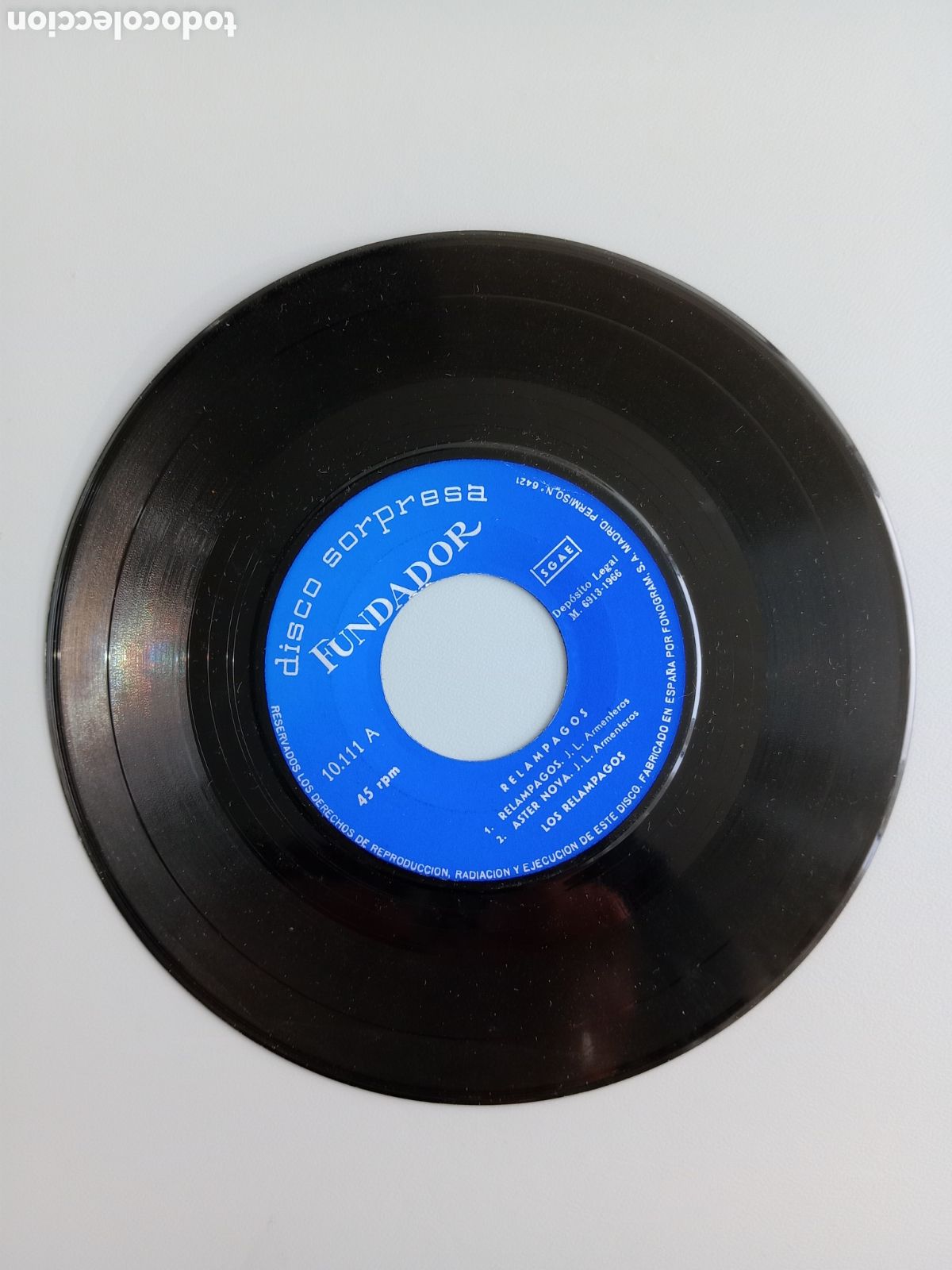 Discos de vinilo: Disco sorpresa fundador. Los rel&aacute;mpagos. EP - Foto 3