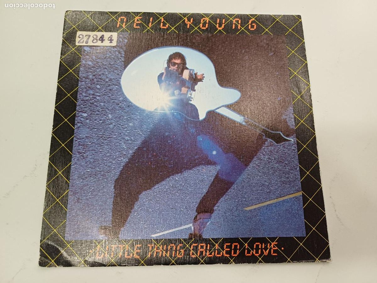 Discos de vinilo: NEIL YOUNG/LITTLE THING CALLED LOVE/SINGLE. - Foto 1