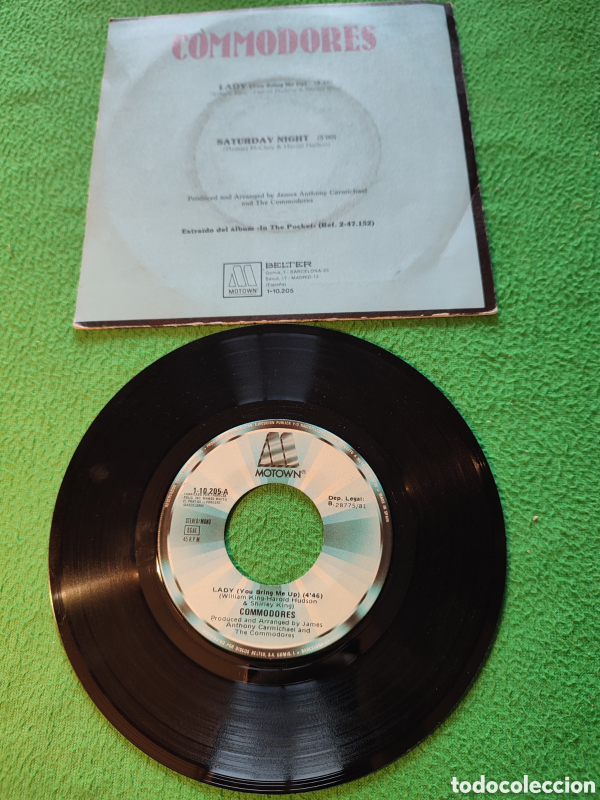 Discos de vinilo: Commodores - Lady ( You bring me Up ) - Foto 2