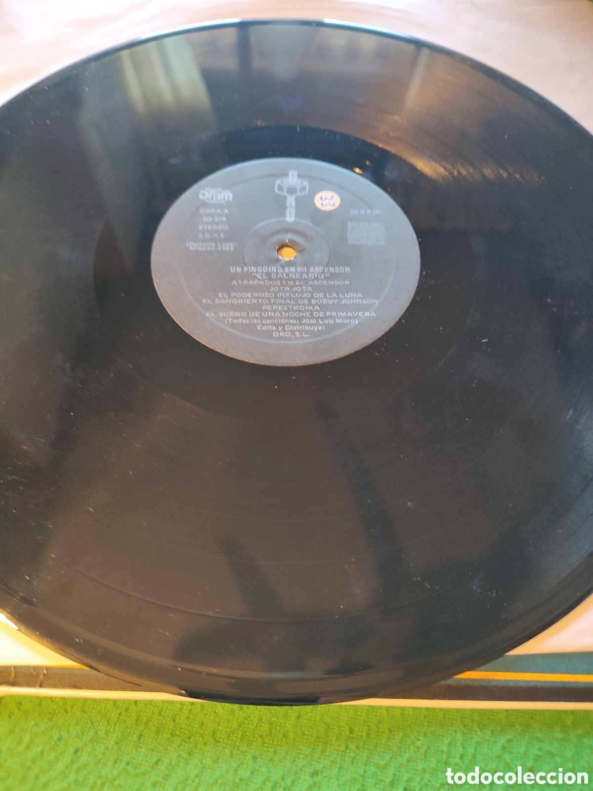 Discos de vinilo: Un Ping&uuml;ino En Mi Ascensor - El balneario - Foto 3