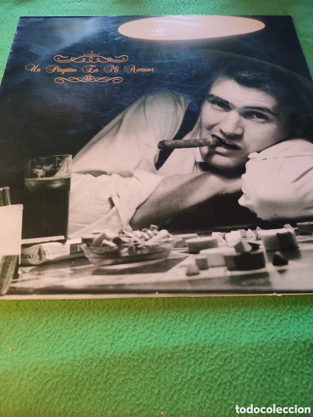 Discos de vinilo: Un Ping&uuml;ino En Mi Ascensor - El balneario - Foto 1