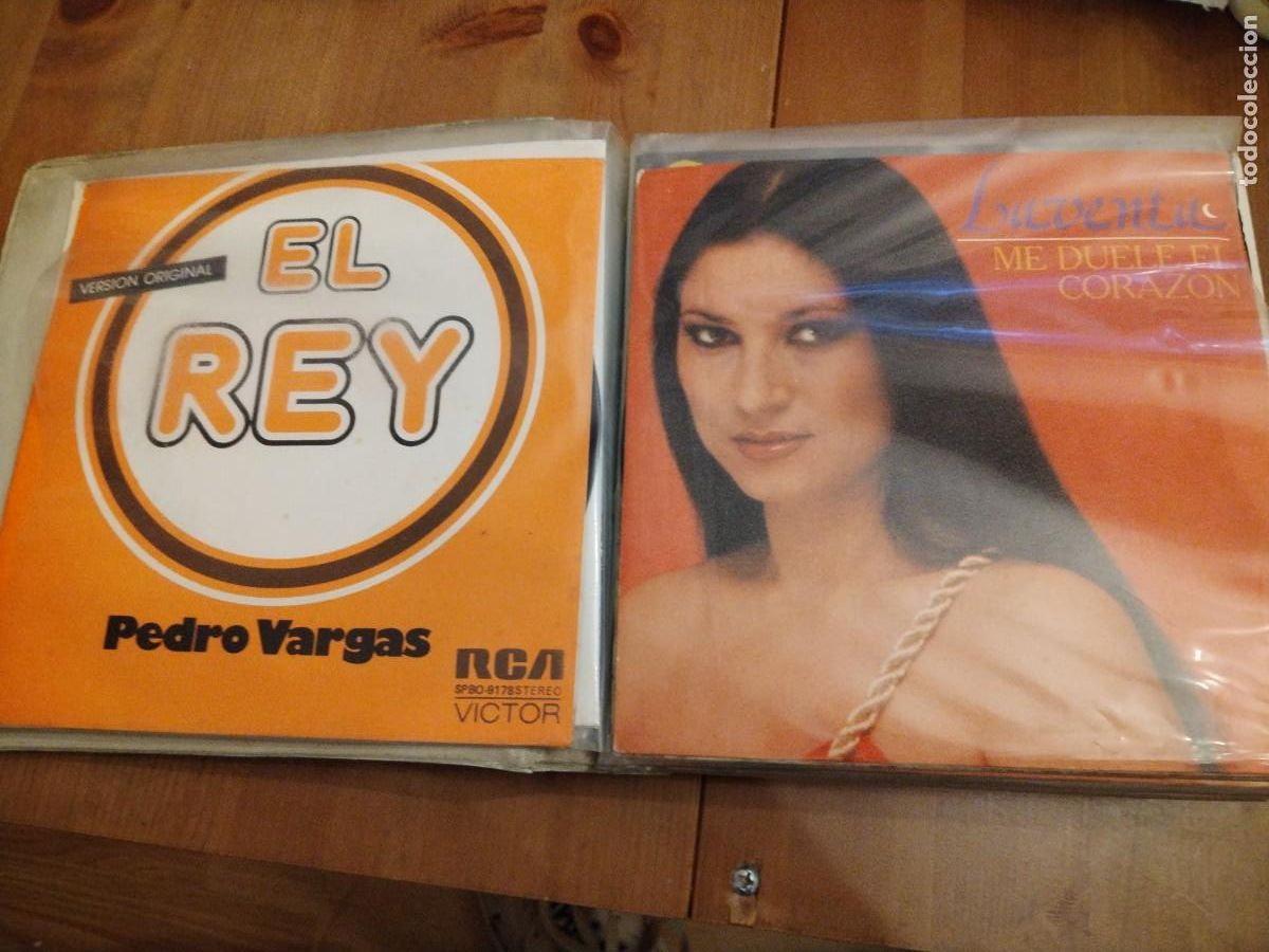 Discos de vinilo: Lote 24 singles con estuche - Foto 3
