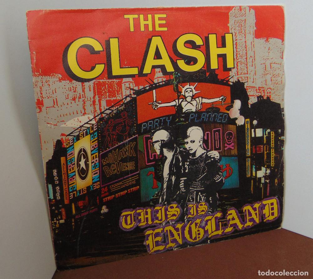 Discos de vinilo: The Clash &ndash; This Is England - SINGLE 1985 - Foto 3