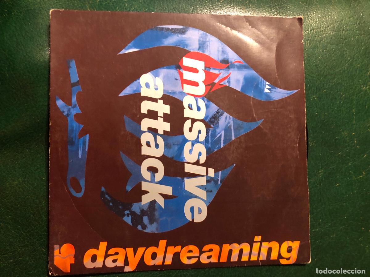 Discos de vinilo: Massive attack Daydreaming 1990 - Foto 2