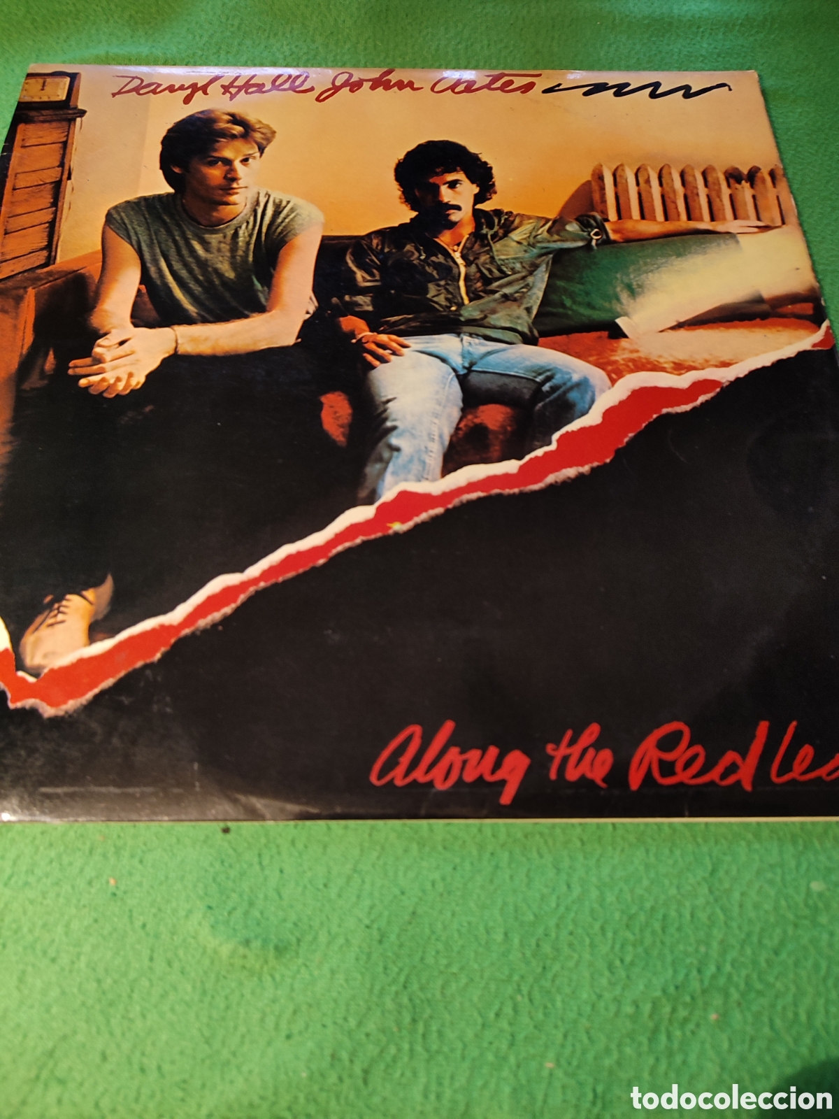 Discos de vinilo: Daryl Hall & John Oates - Along the red ledge - Foto 1