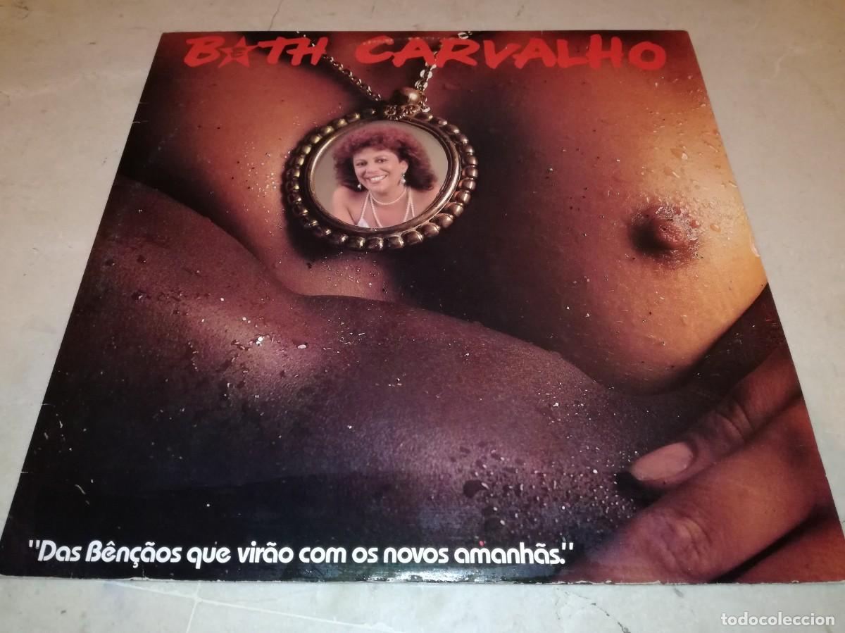 Dischi in vinile: BETH CARVALHO-Das B&ecirc;n&ccedil;&atilde;os Que Vir&atilde;o Com Os Novos Amanh&atilde;s-CONTIENE ENCARTE-ORIGINAL BRASIL 1095