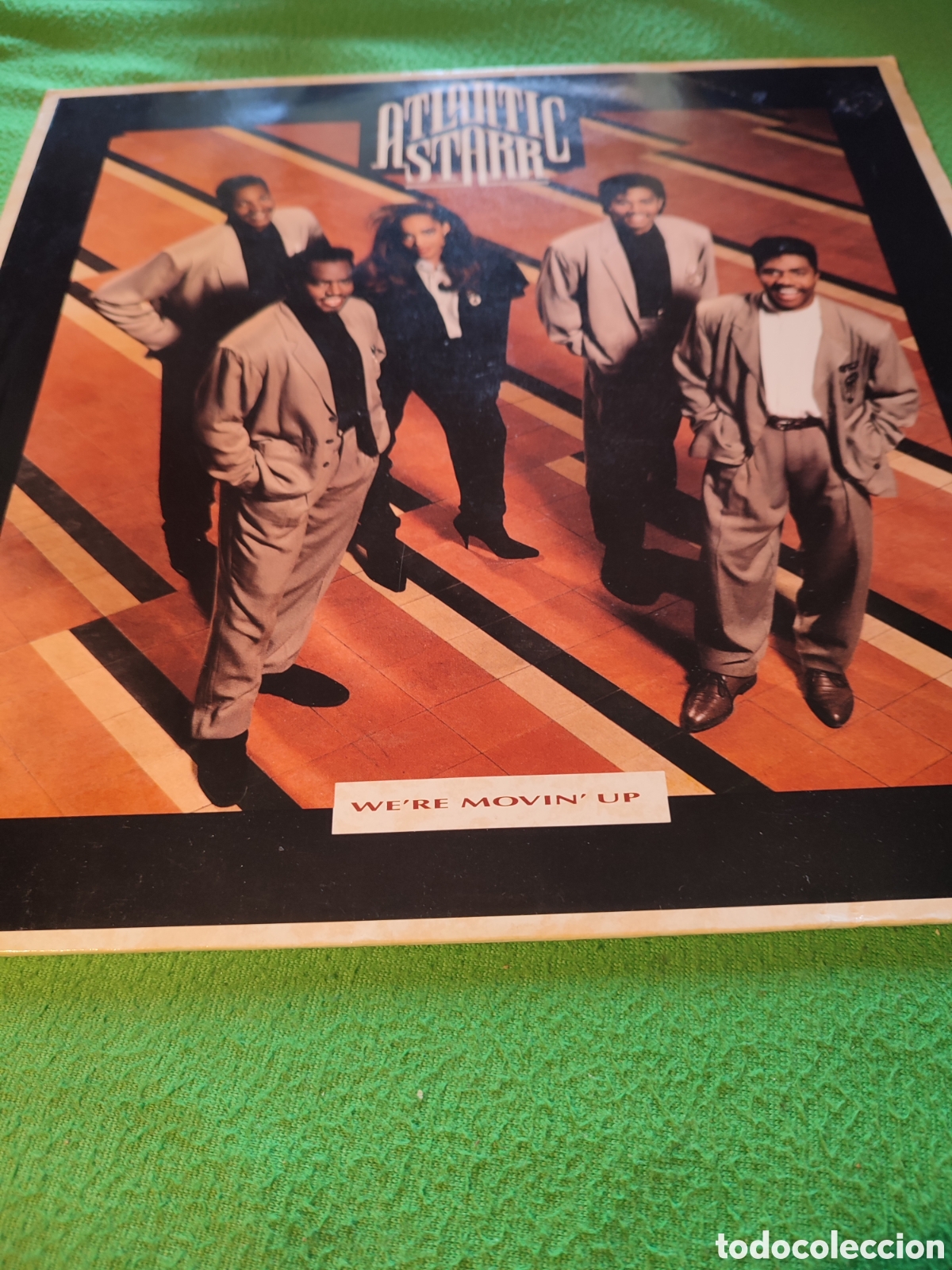 Discos de vinilo: Atlantic Starr - Were movin Up Vinilo - Foto 1