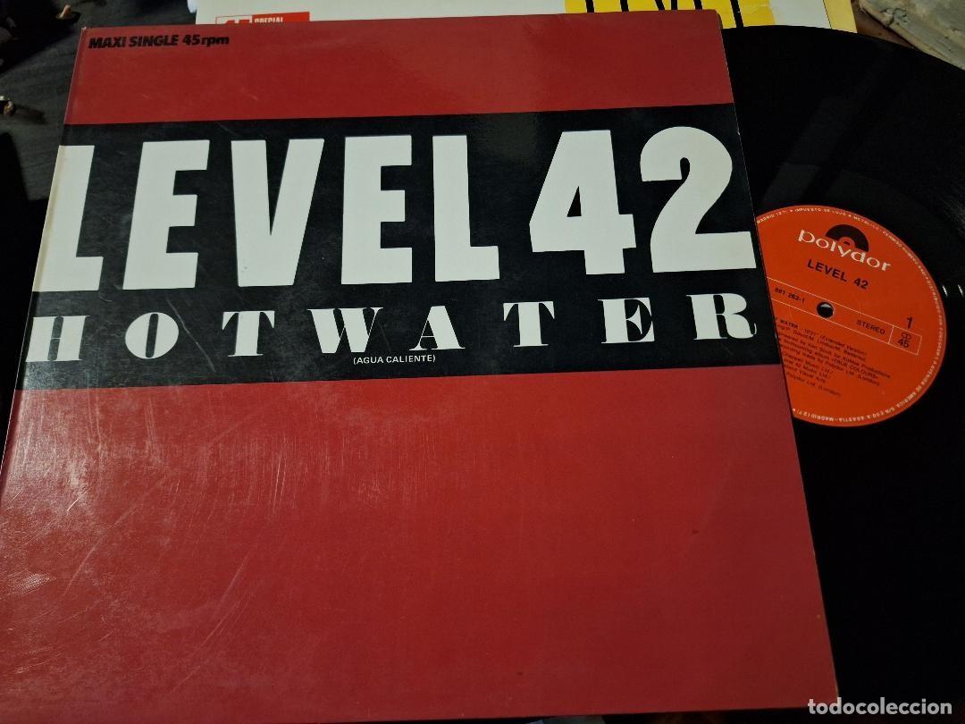 Discos de vinilo: LEVEL 42 - HOT WATER 12&rdquo; MAXI POLYDOR 1984 - SYNTH POP - Foto 1