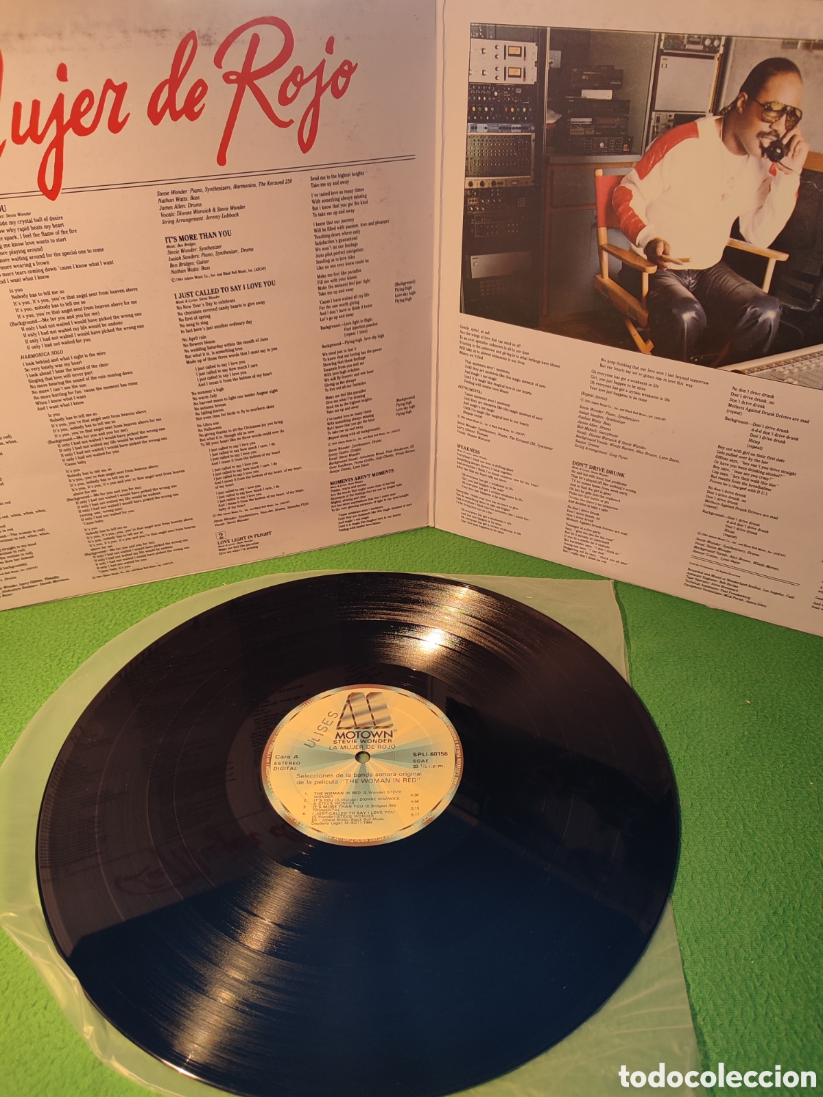 Discos de vinilo: Stevie Wonder - BSO La mujer de rojo - Foto 2