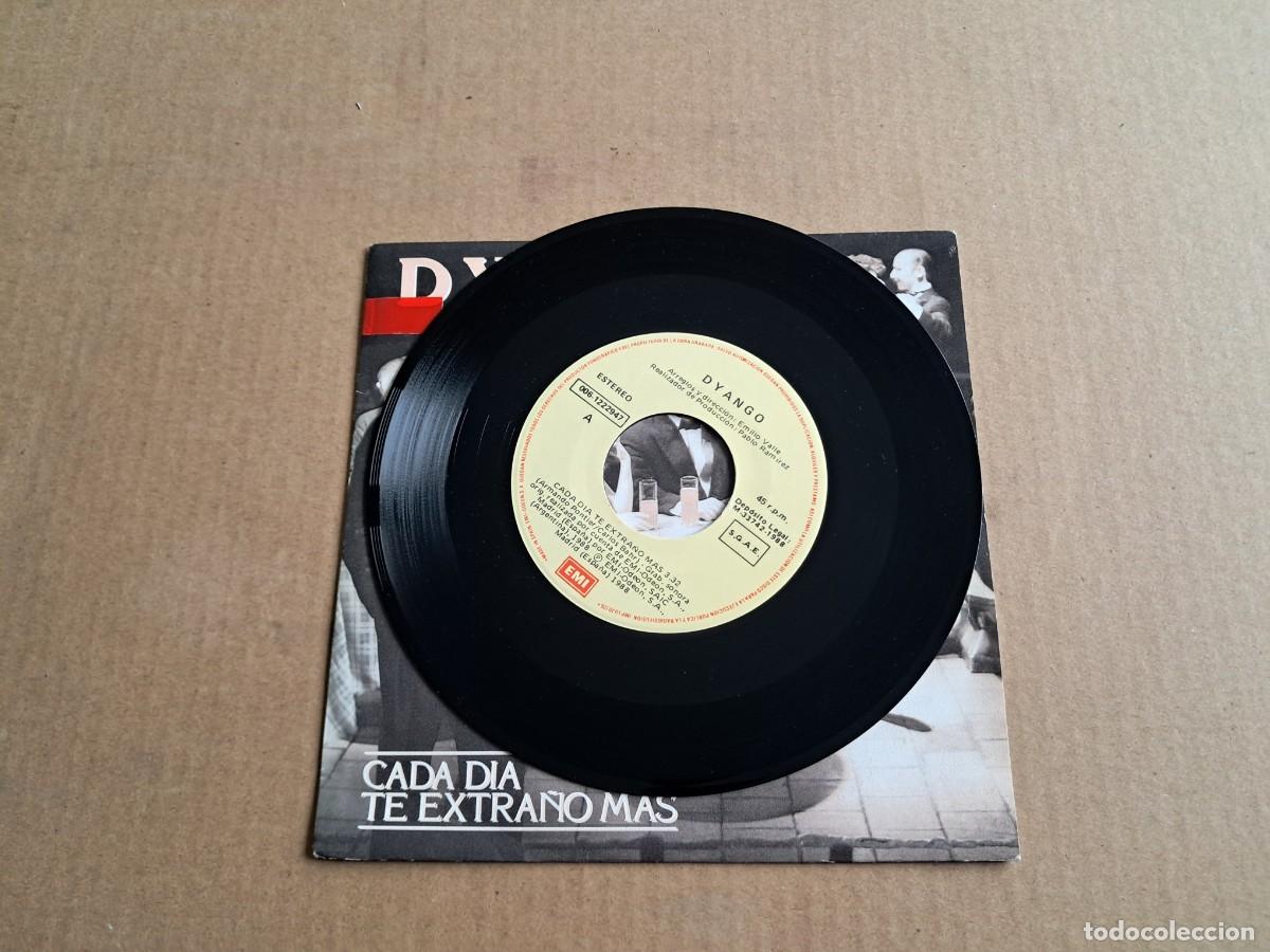 Discos de vinilo: DYANGO - CADA DIA TE EXTRA&Ntilde;O MAS SINGLE 1988 - Foto 2