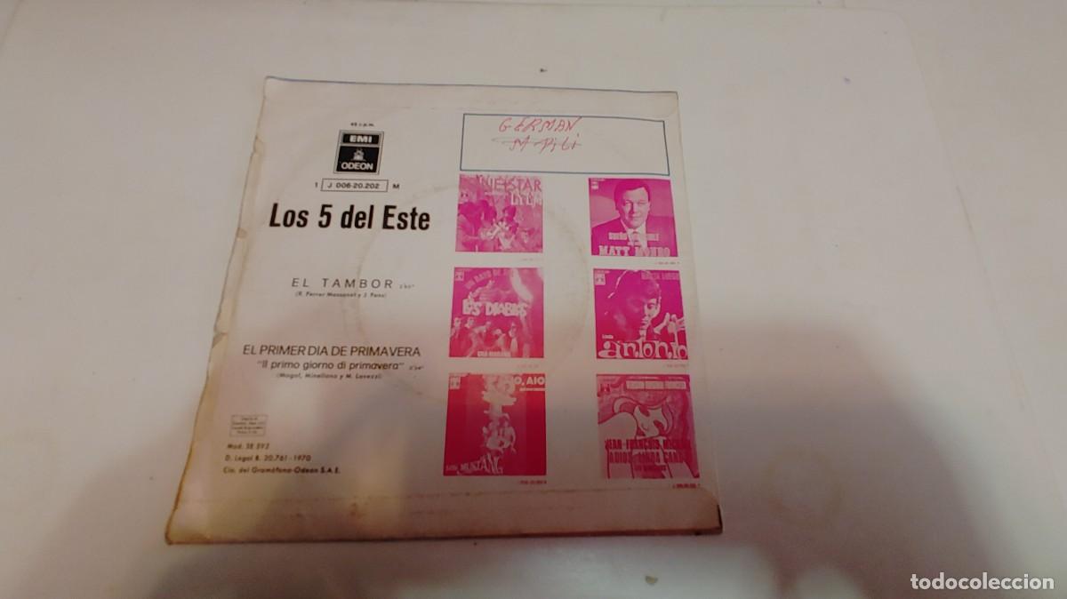 Discos de vinilo: LOS 5 DEL ESTE-SINGLE EL TAMBOR - Foto 2