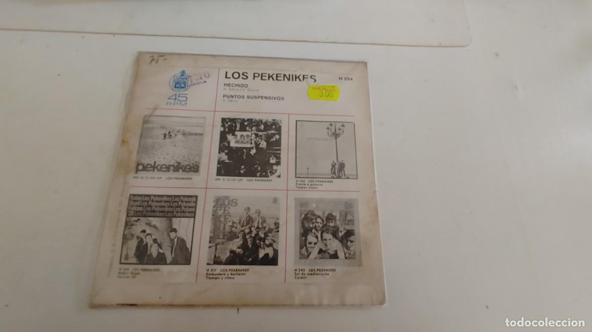 Discos de vinilo: LOS PEKENIKES-SINGLE HECHIZO - Foto 2