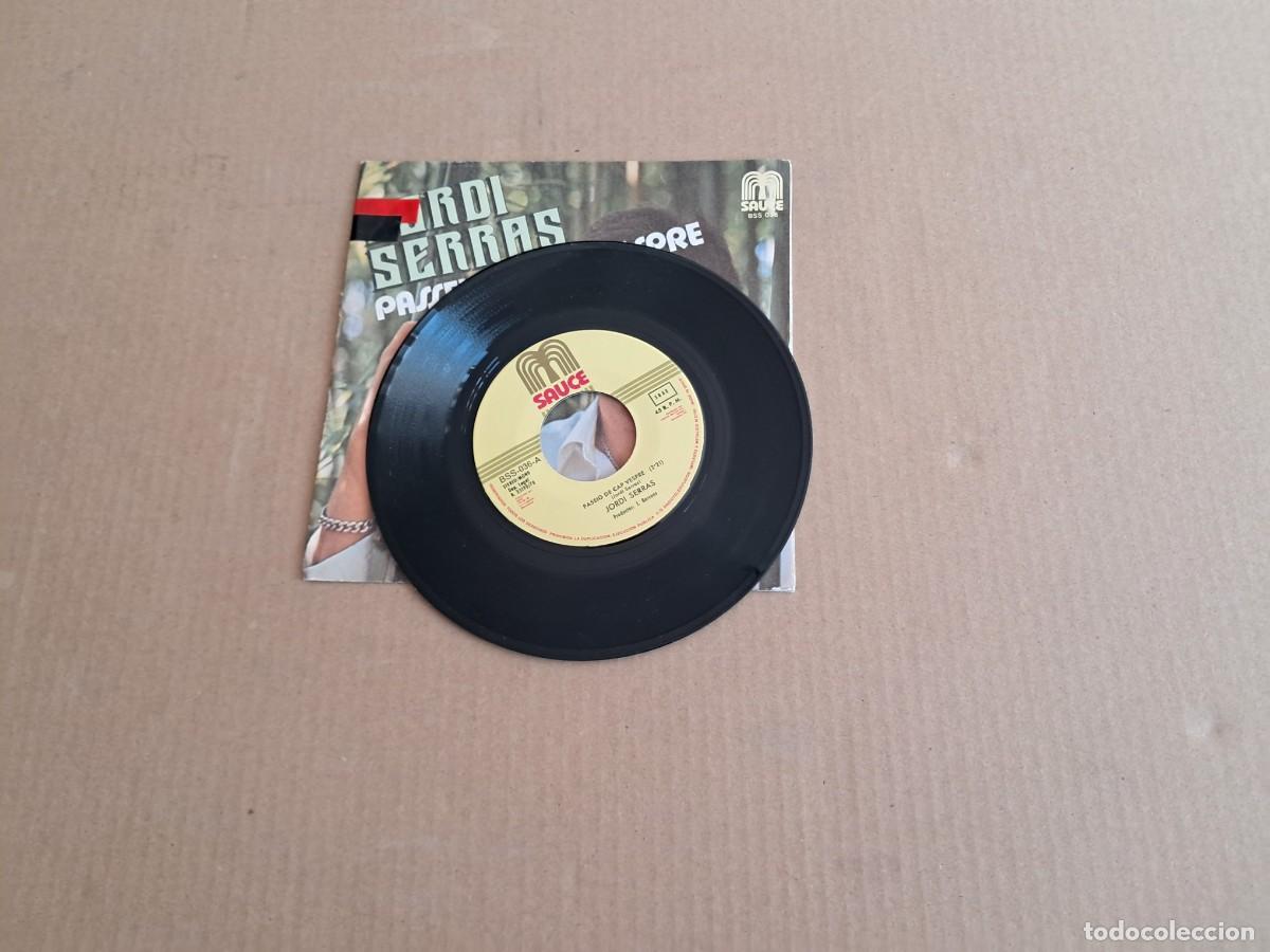 Discos de vinilo: JORDI SERRAS - PASSEIG AL CAPVESPRE SINGLE 1978 - Foto 2