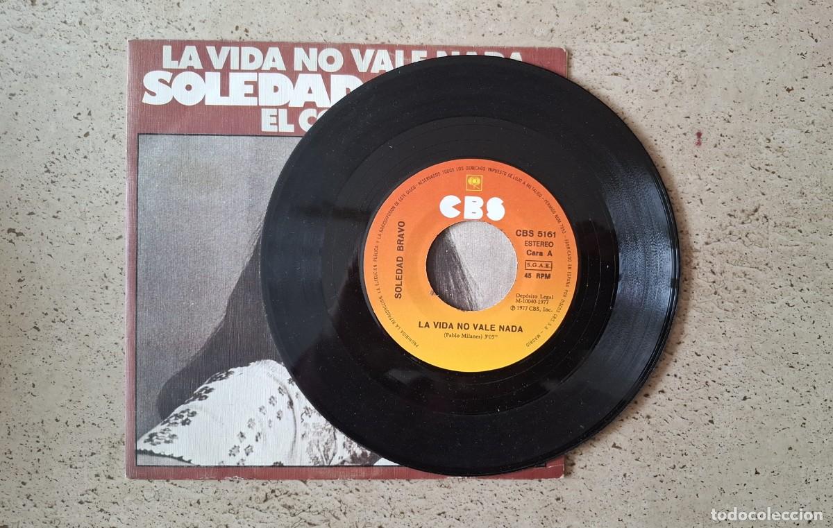 Discos de vinilo: DISCO SINGLE SOLEDAD BRAVO - Foto 3