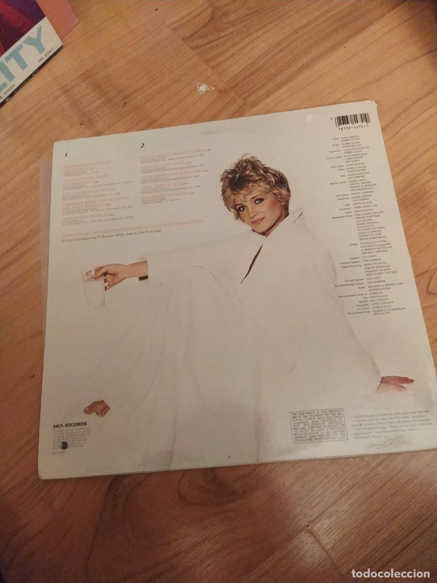 Discos de vinilo: BARBARA MANDRELL ~ &rdquo;Clean Cut&rdquo; ~ LP MCA - Foto 2