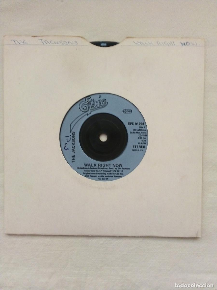 Discos de vinilo: JACKSONS - WALK RIGHT NOW - SINGLE UK 1981 - Foto 3