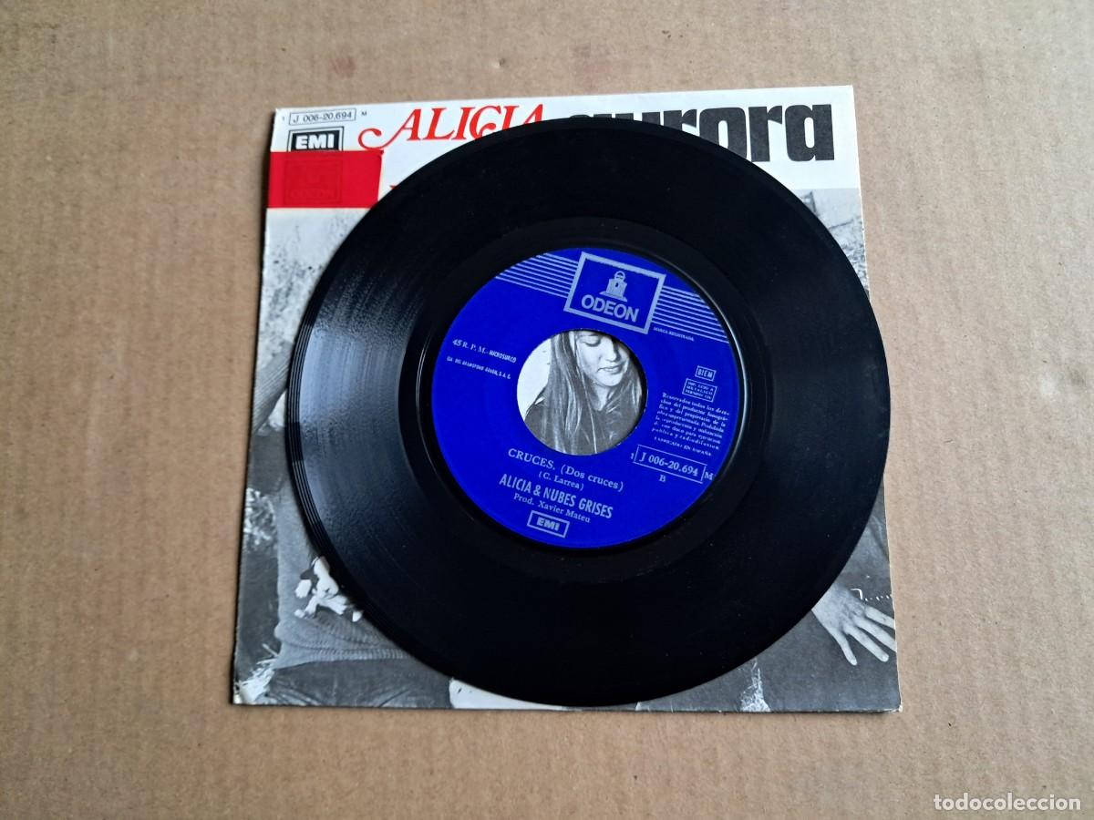 Discos de vinilo: ALICIA & NUBES GRISES - AURORA SINGLE 1971 - Foto 2
