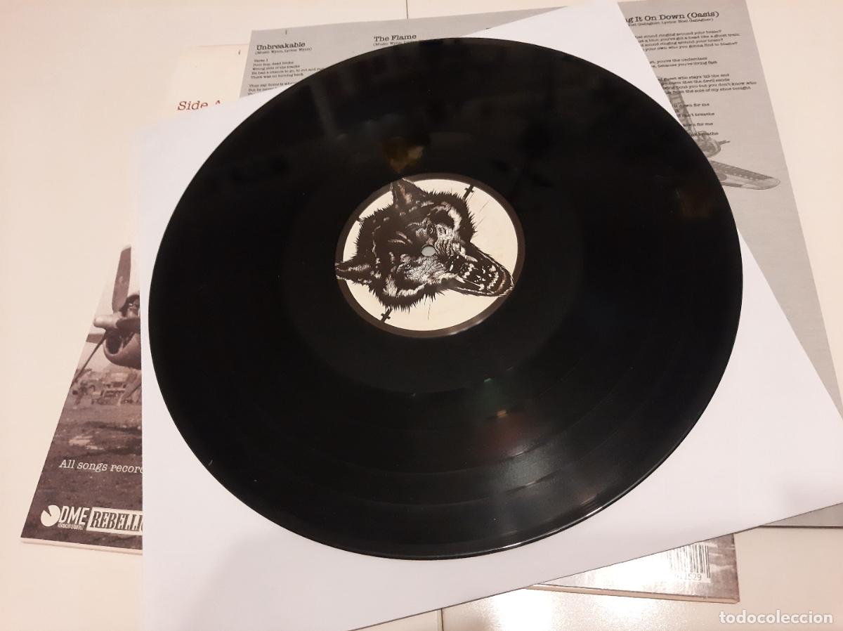 Discos de vinilo: STRIKEFIRST -WOLVES- (2020) LP DISCO VINILO - Foto 3