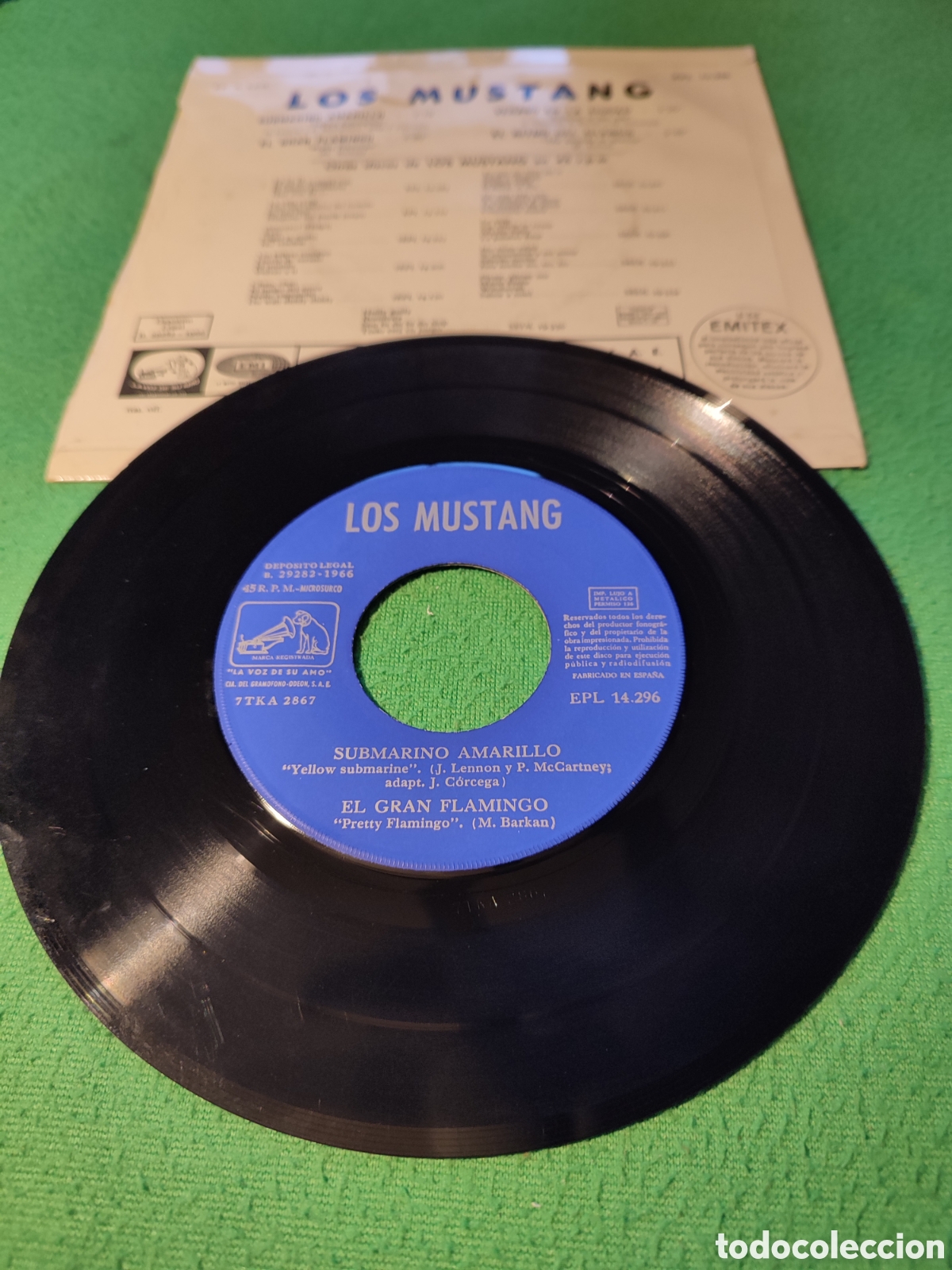 Discos de vinilo: Los Mustang - El submarino amarillo+ 3 - Foto 2