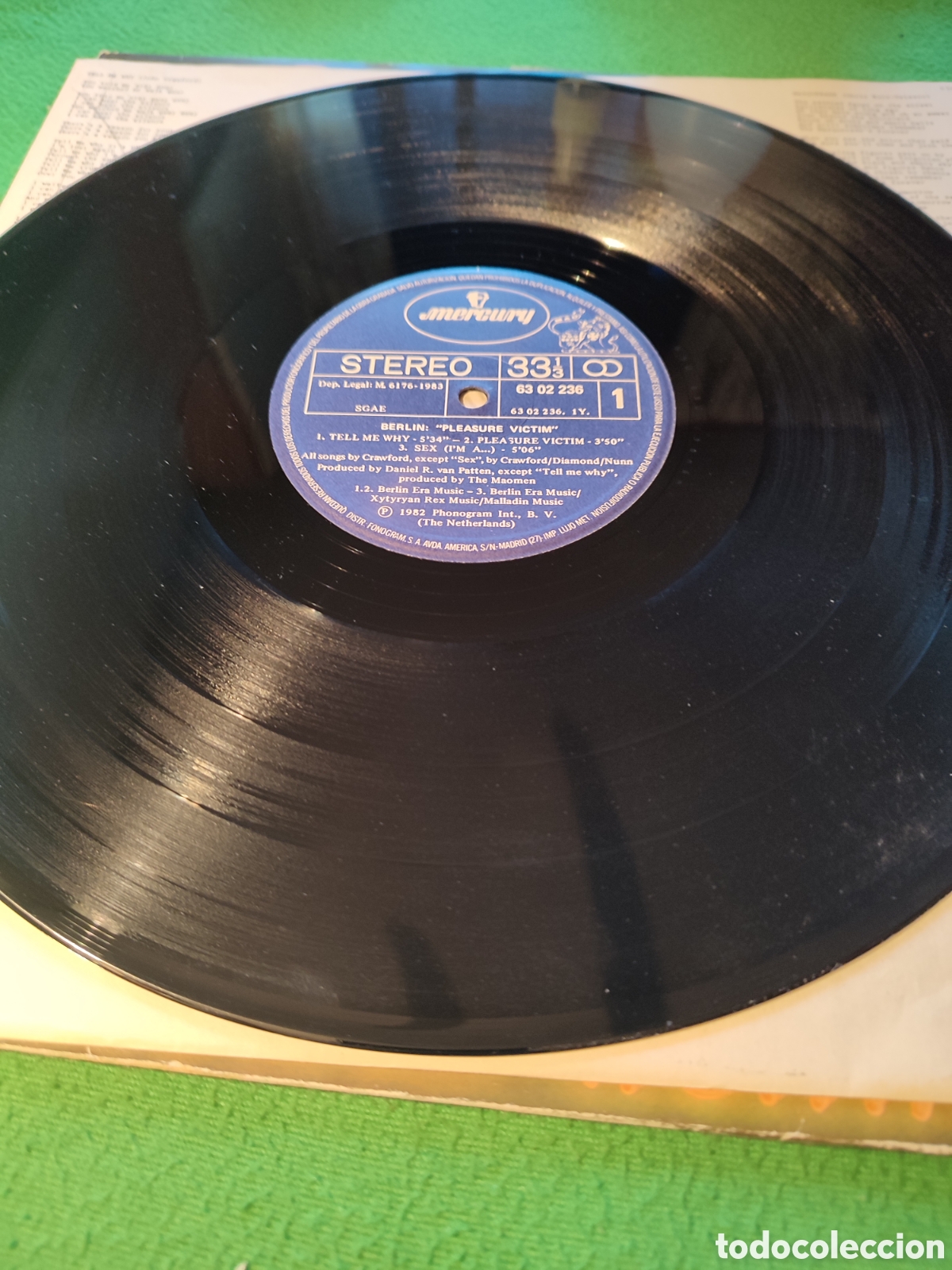 Discos de vinilo: Berl&iacute;n - Pleasure victim vinilo Lp - Foto 3