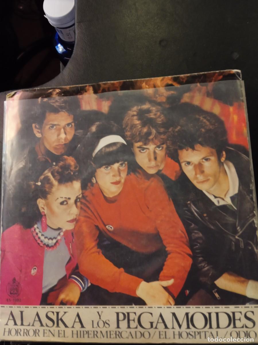 Discos de vinilo: ALASKA Y LOS PEGAMOIDES- HORROR EN EL HIPERMERCADO. CON POSTER. - Foto 1