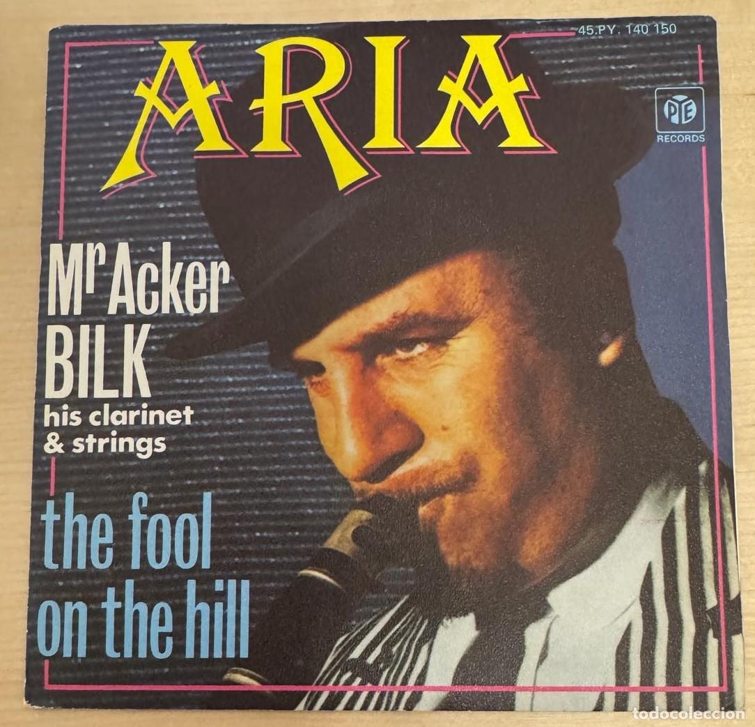 Discos de vinilo: Mr Acker Bilk 45t The fool on hill EX EX - Foto 1