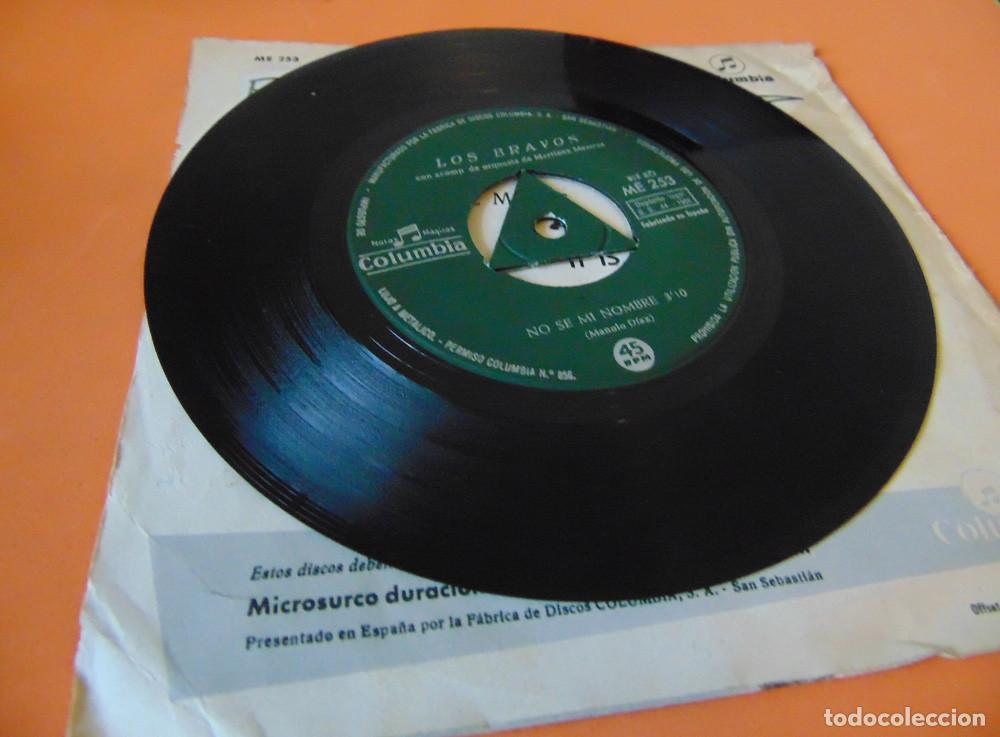 Discos de vinilo: LOS BRAVOS - ITS NOT UNUSUAL - SINGLE EL GRAN MUSICAL 1966 - Foto 4