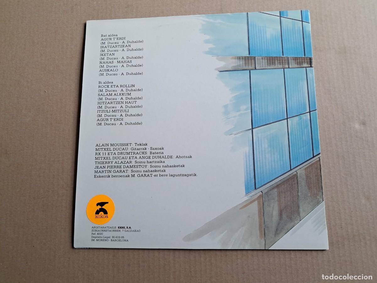 Discos de vinilo: ERROBI - AGUR T&acute;ERDI LP 1985 - Foto 4