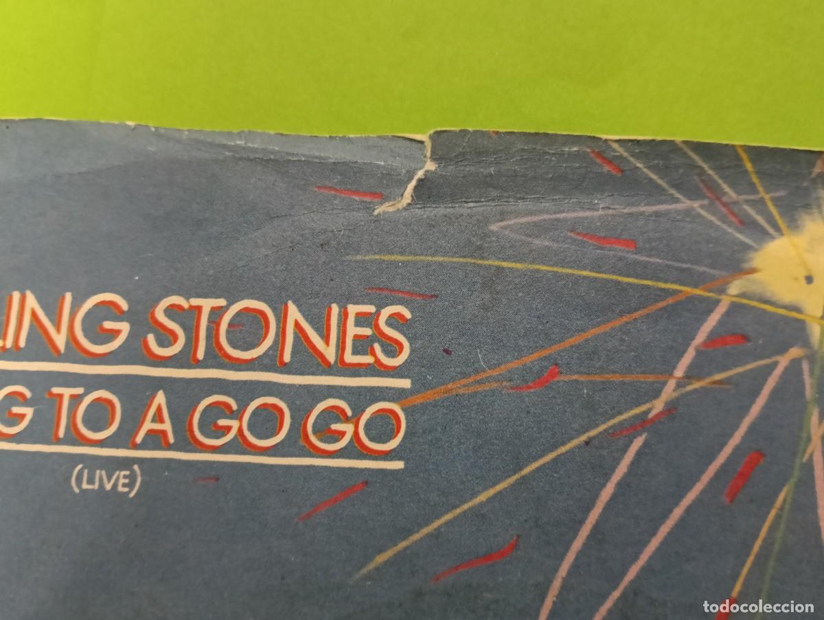 Discos de vinilo: Single The Rolling Stones - Going to a Go Go - Foto 2